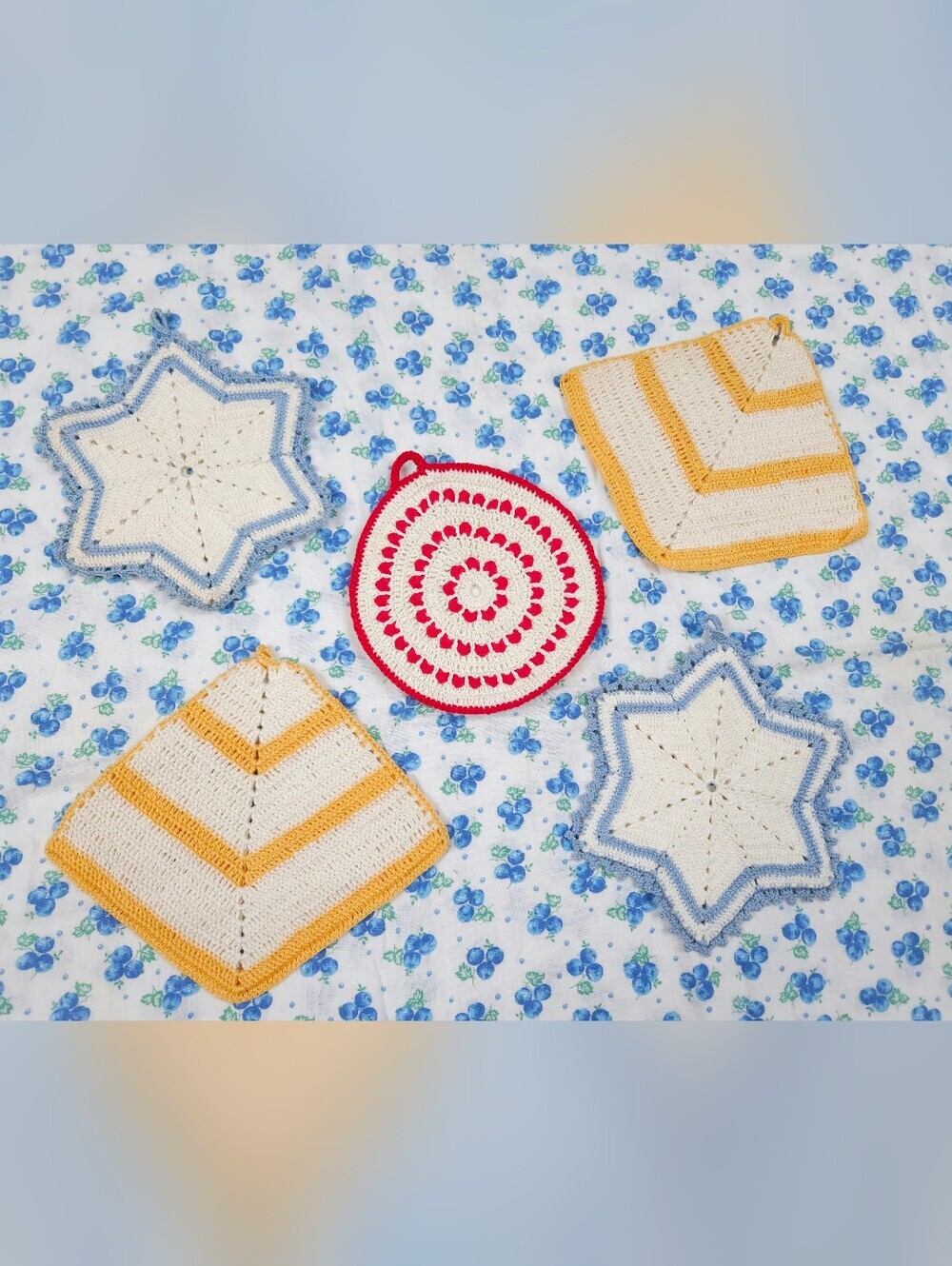 Handmade Collectible Crochet Pot Holder Set 5 Colorful 5-8" Red Yellow Blue Star